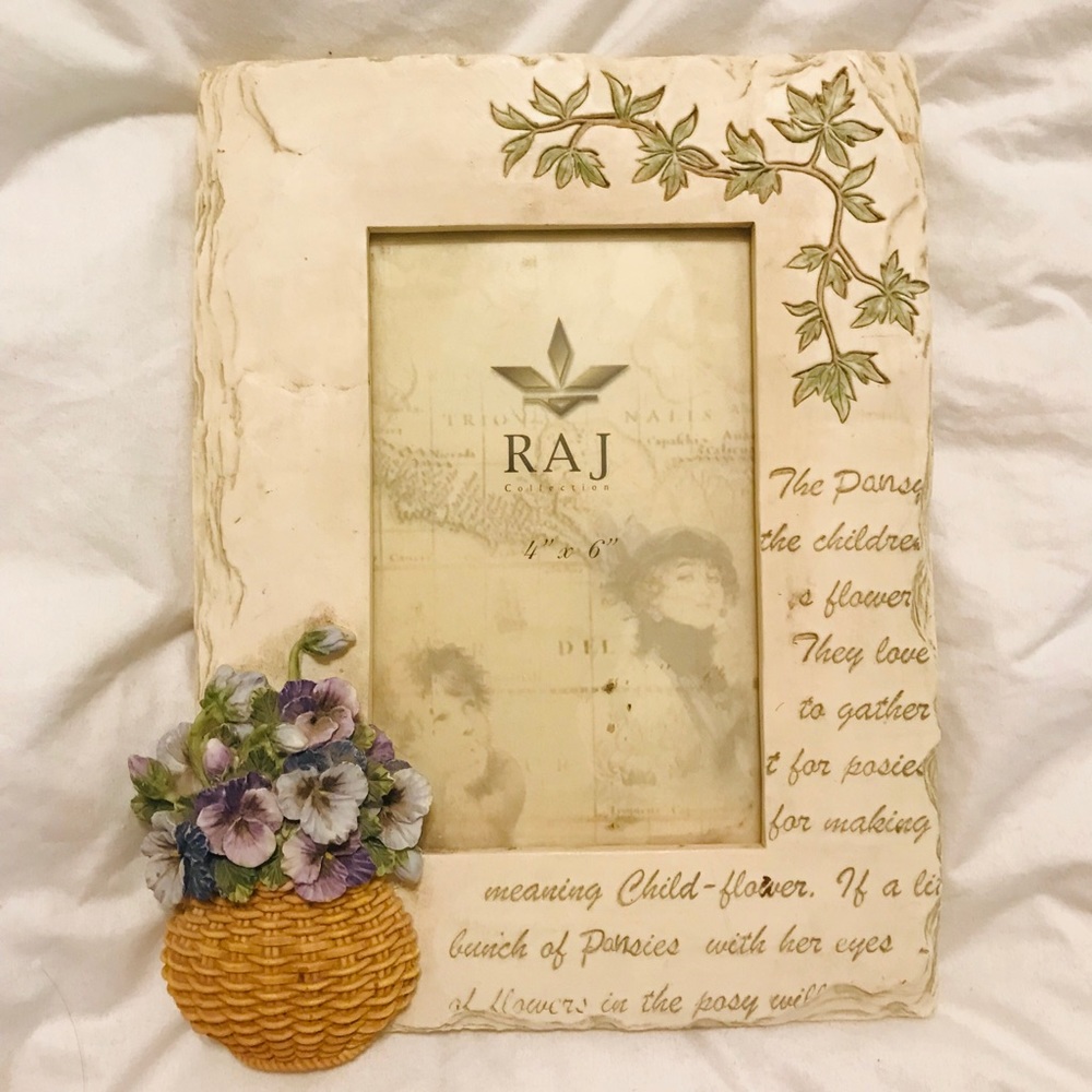 RAJ flowers Pansy Home Decor photo picture frame